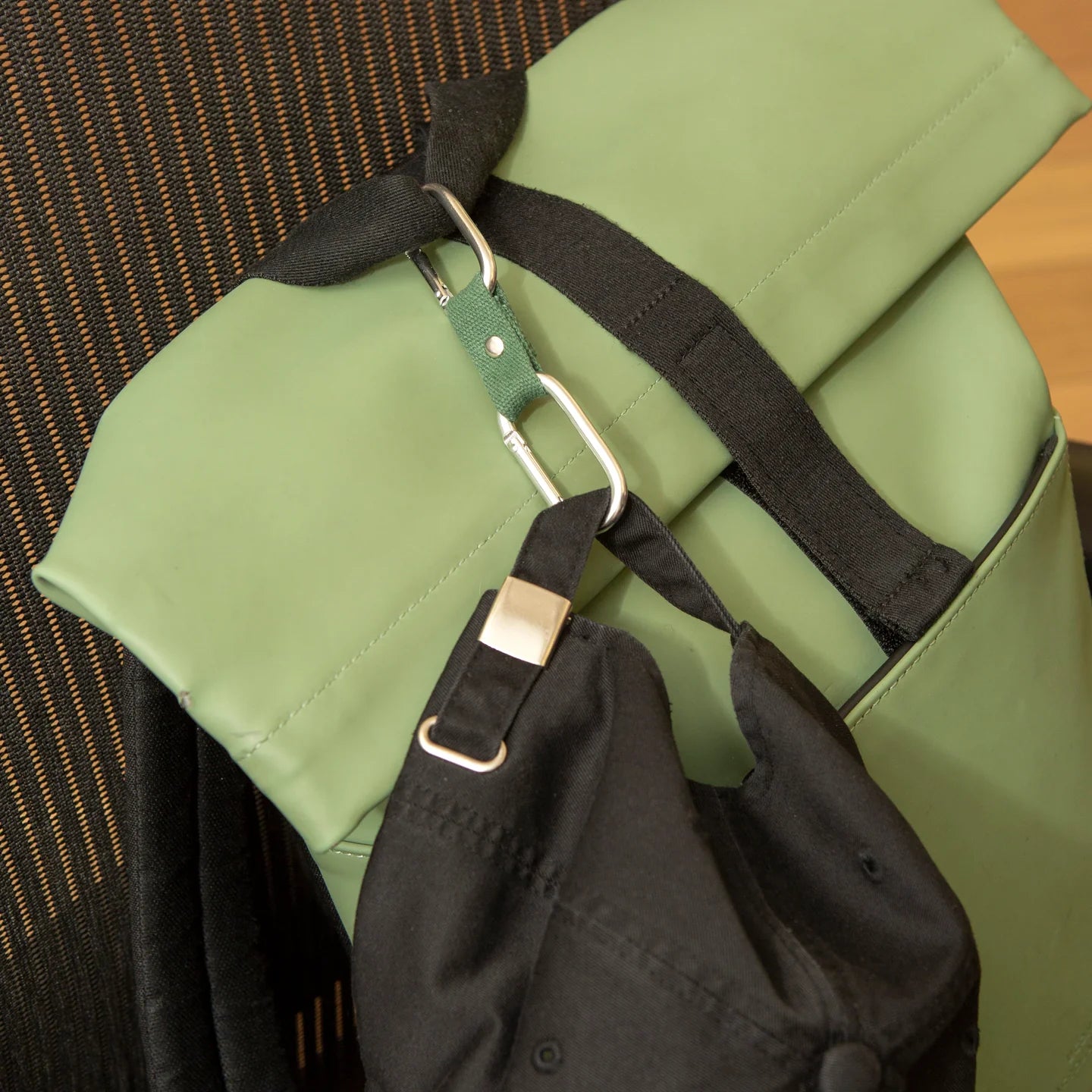 Fab Gifts | Kikkerland Dual-Clip Buddy by Weirs of Baggot Street