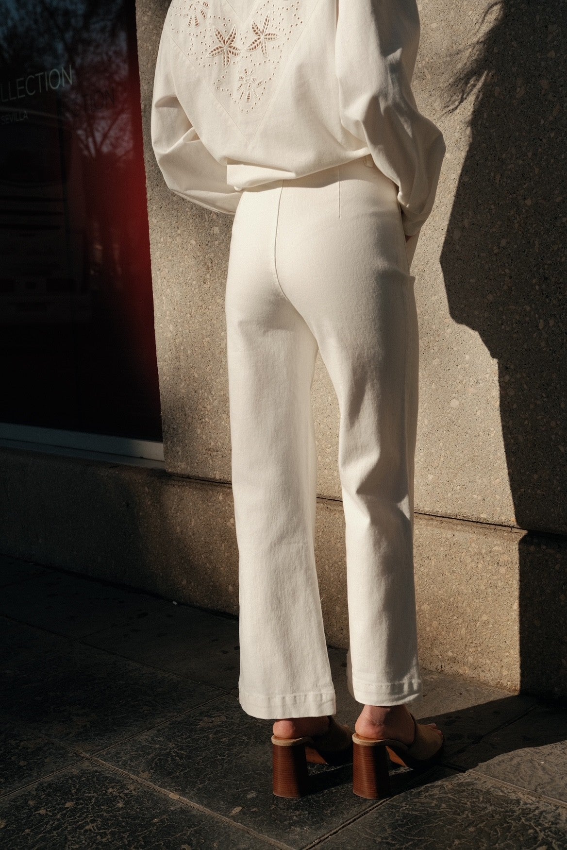 White Jeans Front Pocket Detail