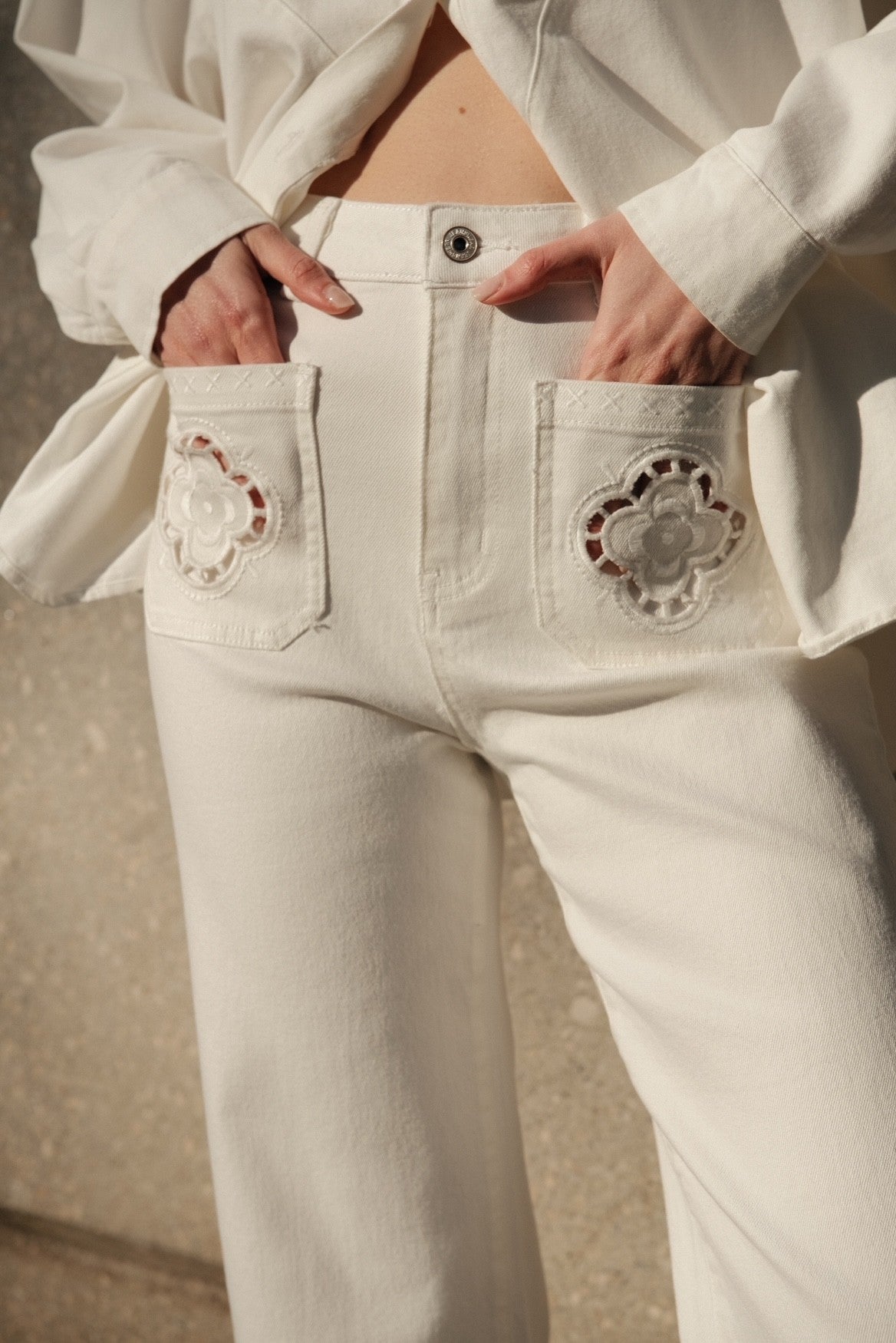 White Jeans Front Pocket Detail