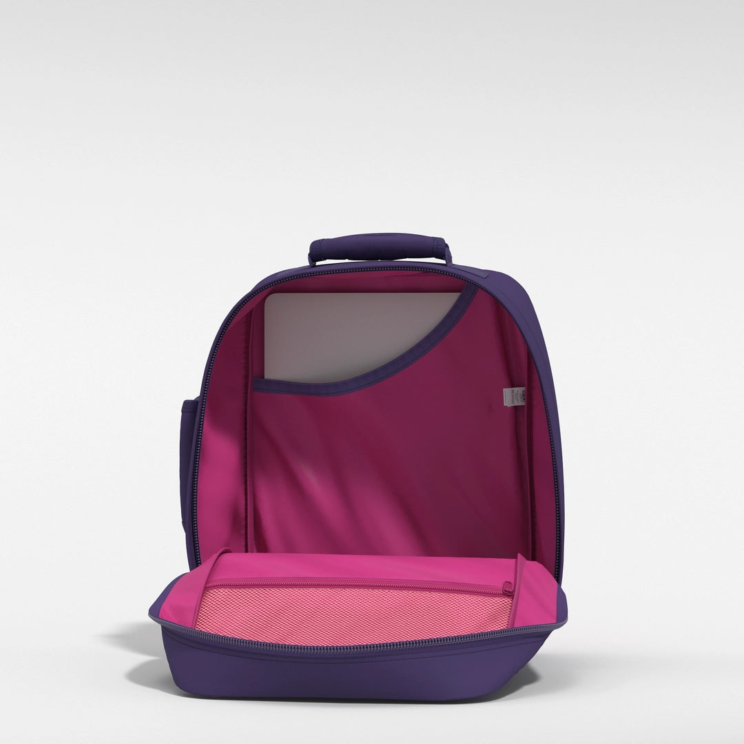 CabinZero Classic 28L Backpack
