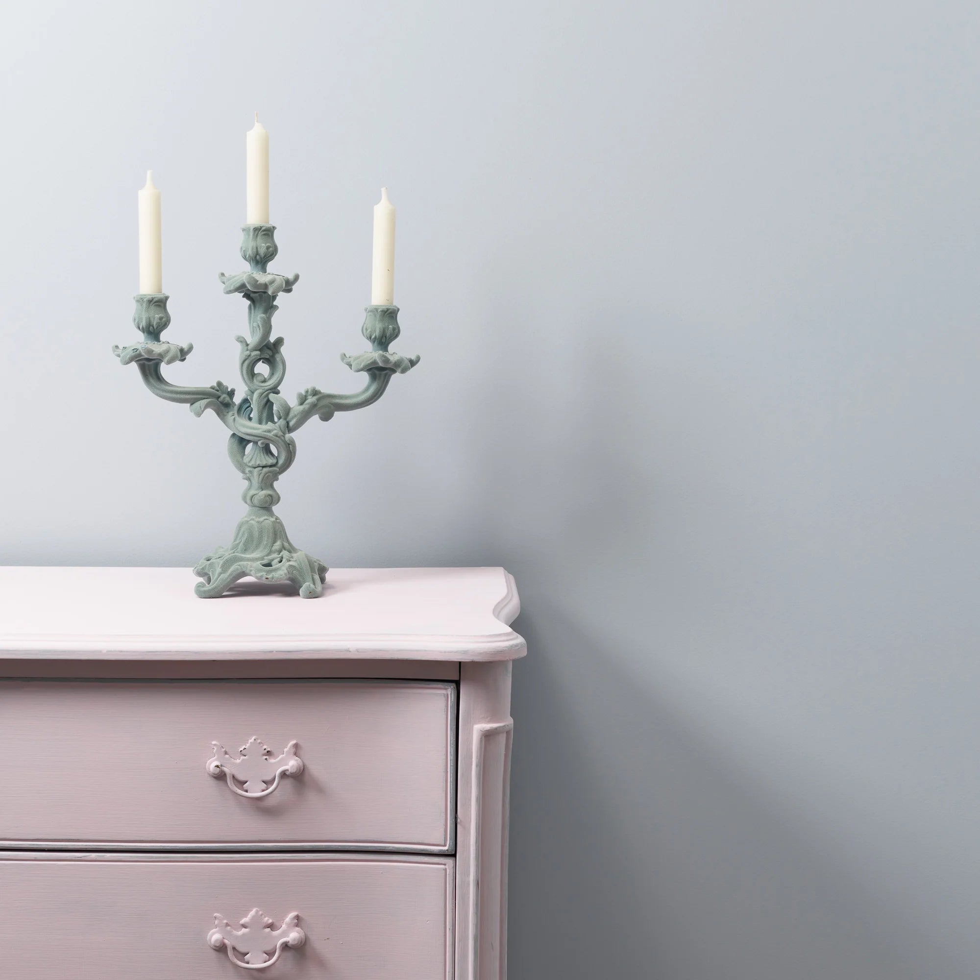 Frenchic Paint | Cool Grey Wall Paint 2.5L by Weirs of Baggot Street