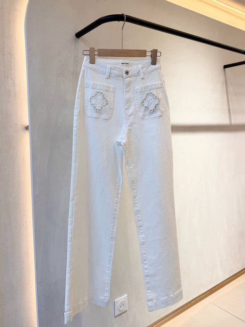 White Jeans Front Pocket Detail