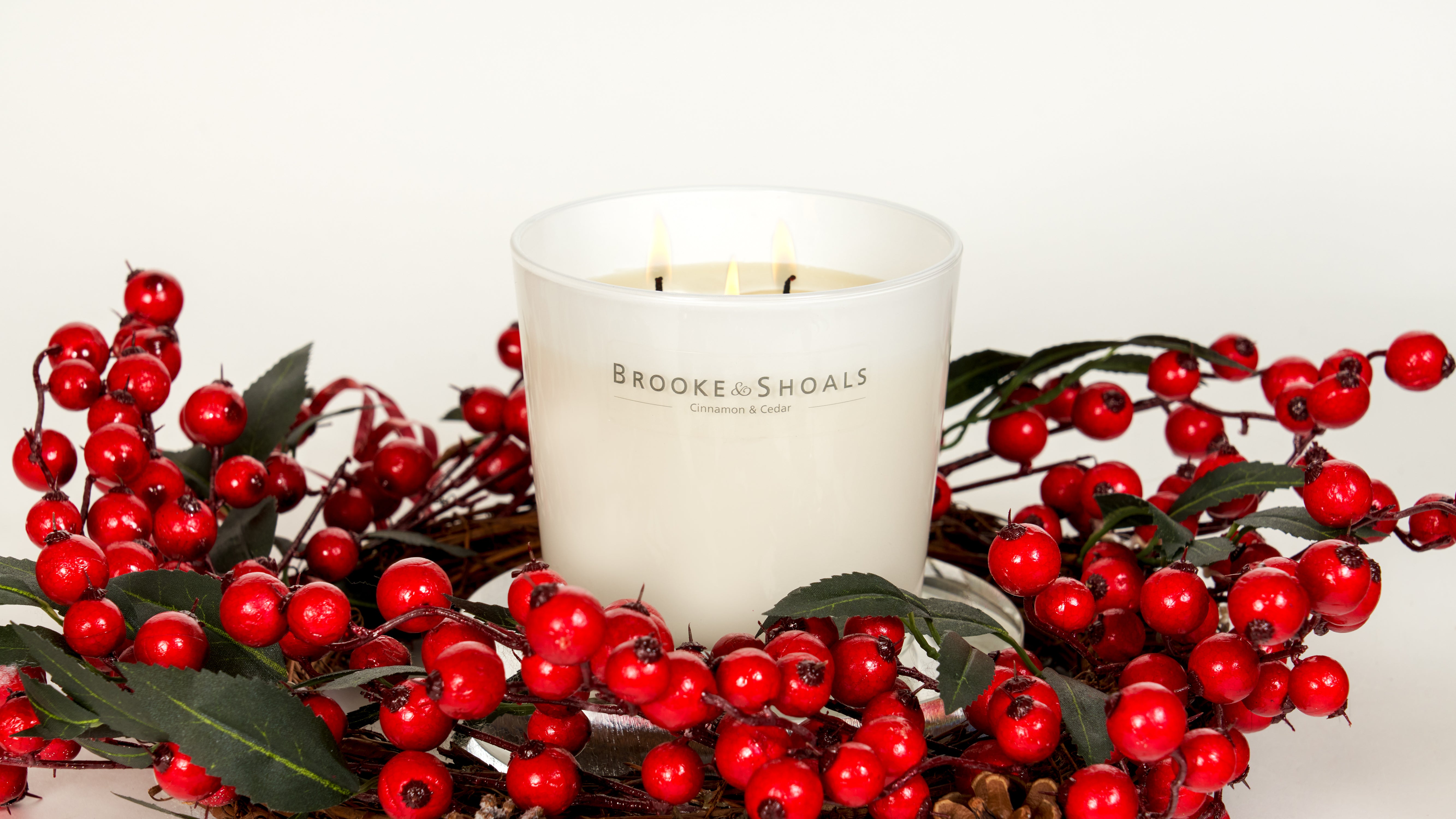 Brooke & Shoals 3 Wick Candle Cinnamon & Cedar Weirs of Baggot St