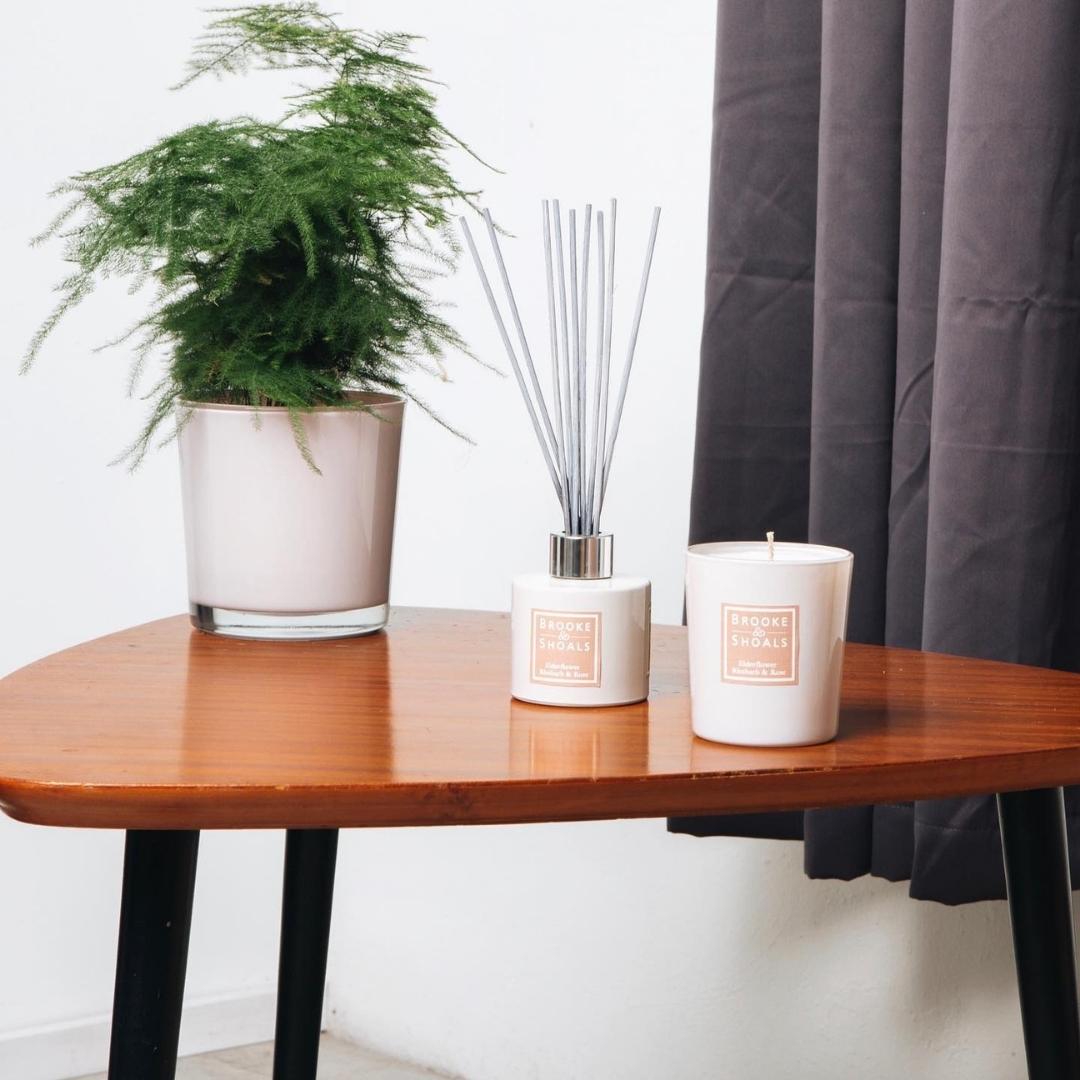 Brooke & Shoals Diffuser Elderflower Rhubarb & Rose Weirs of Baggot Street. Celebrating Irish Creators
