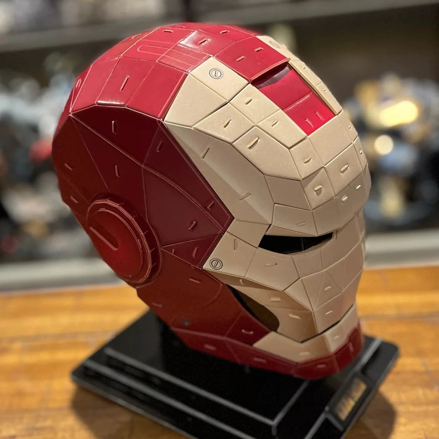 3D Puzzle | Marvel Studios: Iron Man Helmet Model